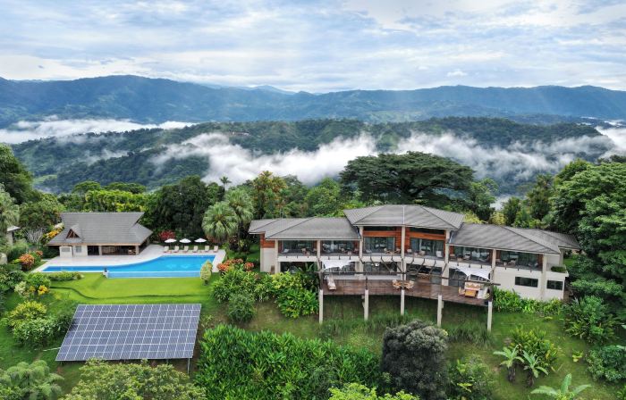 Lamangata Luxury Surf Resort - All Inclusive