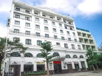 Grand Mong CAI Hotel - Baarit