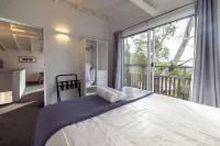 Bicheno by the Bay - balcony