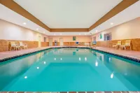 La Quinta Inn & Suites by Wyndham Floresville