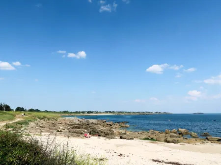 Ty Annik Отели в г. Трегюнк