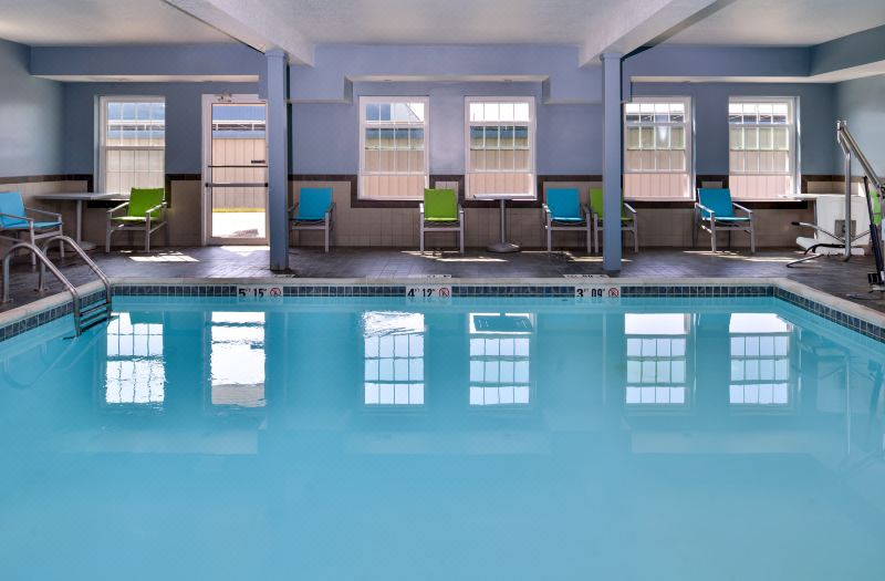 Holiday Inn Express & Suites North Kansas City by IHG photo 3