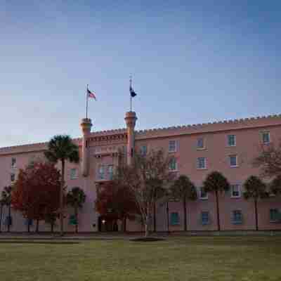 Embassy Suites by Hilton Charleston Historic District Hotel Exterior