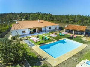 H - Monte Clerigo Beach Studio in Montes de Praias Guesthouse in Aljezur