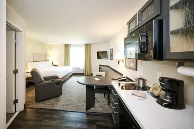 Candlewood Suites Columbus-Northeast Hotels in Columbus