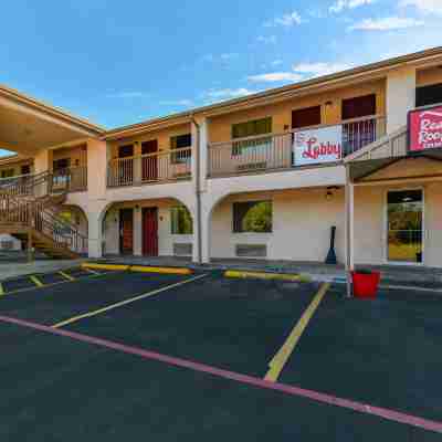 Red Roof Inn Corsicana Hotel Exterior