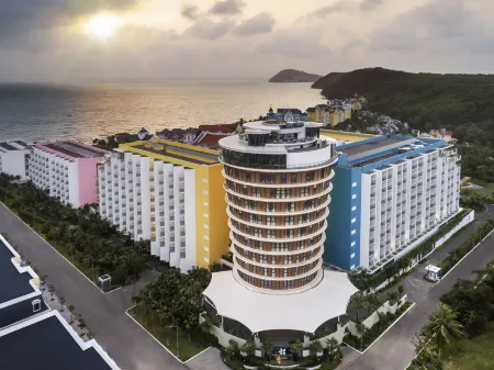 富國翡翠灣高級公寓-雅高集團管理