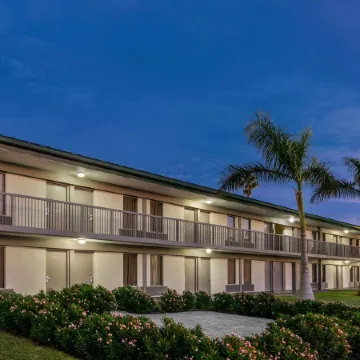 Ramada by Wyndham Sarasota Waterfront