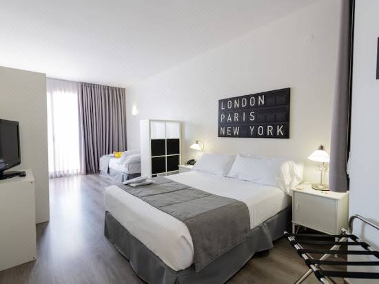 Aparthotel Atenea Calabria Barcelona Latest Price Reviews Of Global Hotels 2021 Trip Com