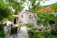 Traditional Stone House Adrian - Homestays
