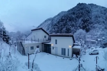 Danyang Reminis Pension Отели рядом с достопримечательностью «Guinsa Temple»