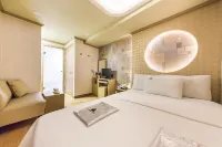 Myeonmok Ritz
