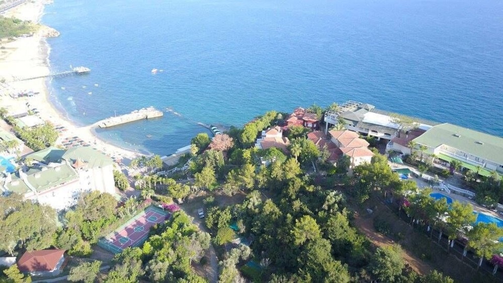 Senza Garden Holiday Club