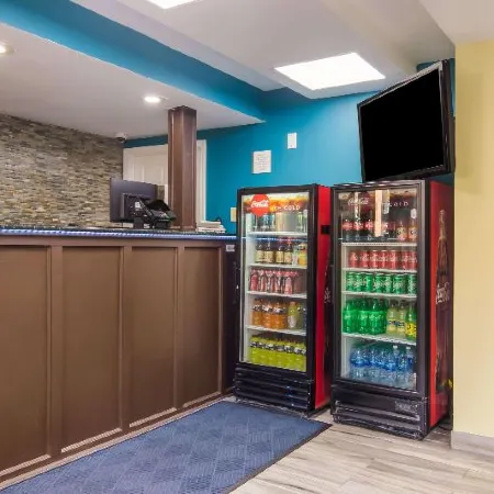 Rodeway Inn & Suites Monroeville-Pittsburgh