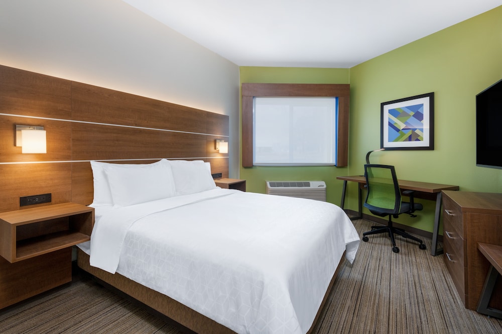 Holiday Inn Express Colorado Springs Airport, an Ihg Hotel