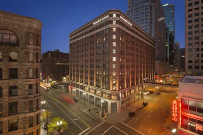 Embassy Suites by Hilton Minneapolis Downtown Hotels in 