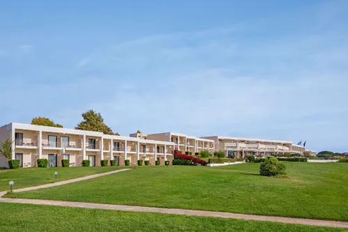 Ramada Plaza by Wyndham Thraki - Ocean View