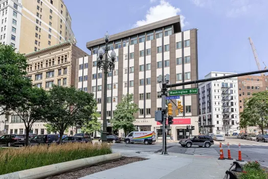 Frontdesk the Claridge Apts Downtown Detroit Hotels near MSU Detroit Center