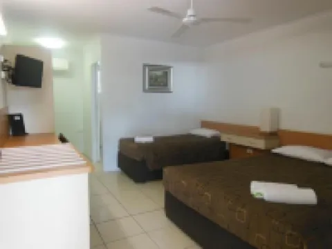 Country Road Motel Hotels in Charters Towers