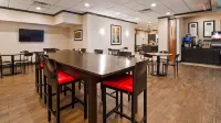 Best Western Executive Hotel of New Haven-West Haven - piscina