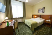 Brojan Hotels near PHU Zuzakowo Aneta Wywiał Ul.Wygoda 82 BOX-B29 7 43-608 Jaworzno