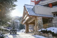Lake Placid Lodge by Whiski Jack Hotels near Superfly Ziplines