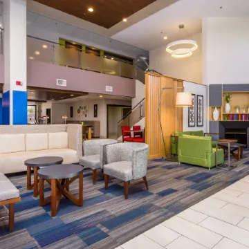 Holiday Inn Express & Suites PHOENIX AIRPORT by IHG