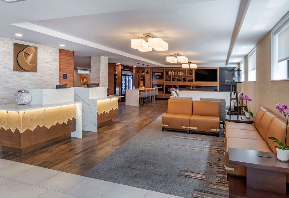 햄프턴 인 NY-JFK 주변 편의시설