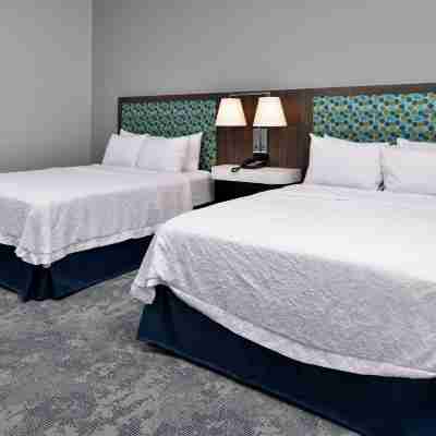 Hampton Inn by Hilton Cedar Falls Downtown Rooms