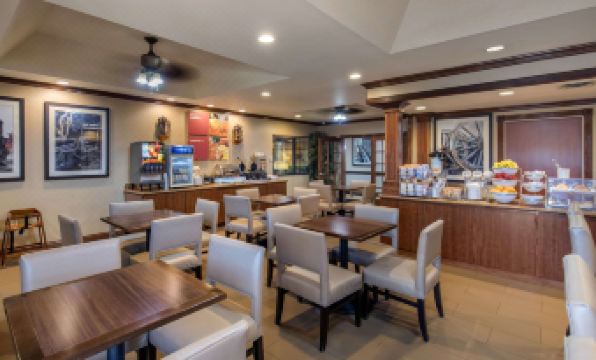 Comfort Suites Marshall