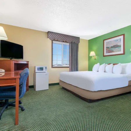 Days Inn by Wyndham Great Bend