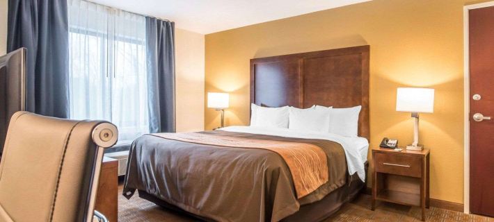 Comfort Inn & Suites Brattleboro I-91 Hotels in Windham County