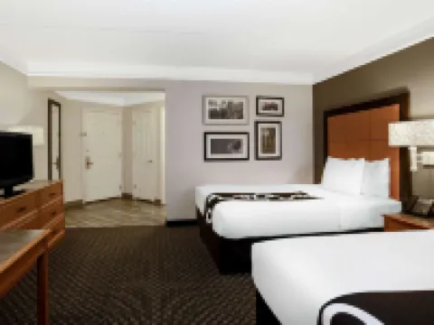 La Quinta Inn & Suites by Wyndham Tucson Airport Hotels in Tucson