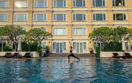 Equatorial Ho Chi Minh City Отели рядом с достопримечательностью «Центральное почтовое отделение»