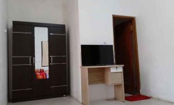 Kost Srikandi Living TB Simatupang (Daily, Weekly, Monthly)