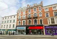 City Centre Modern 1Bedroom Apartments with New Wifi and Very Close to Tram