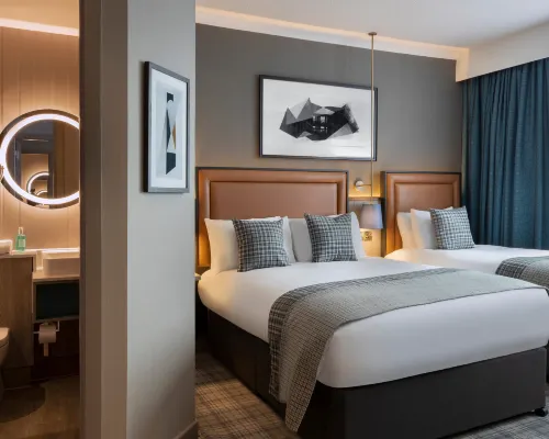 Leonardo Royal Hotel Edinburgh Hotels near Waterloo Place