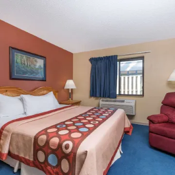 Super 8 by Wyndham Baxter/Brainerd Area