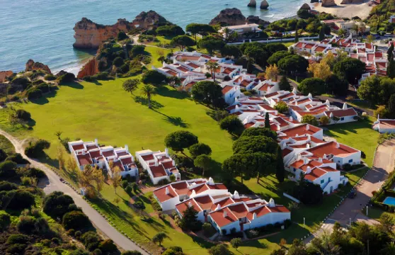 艾爾德門託旅遊達普賴尼亞酒店