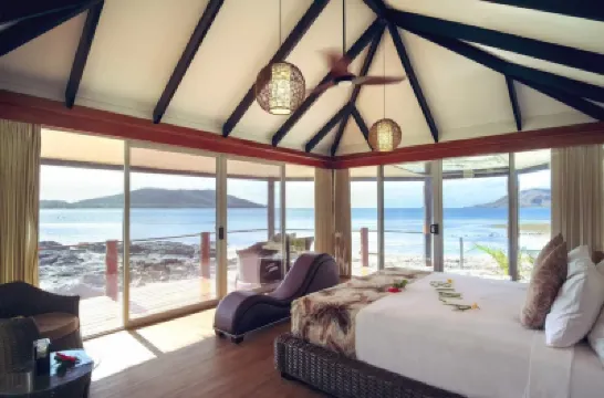 Nanuya Island Resort Hotel a 