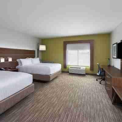 Holiday Inn Express Troy Rooms