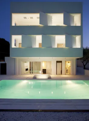 Infinity White Complex by GK Properties Markopoulo 호텔