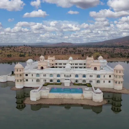 JüSTa Lake Nahargarh Palace, Chittorgarh