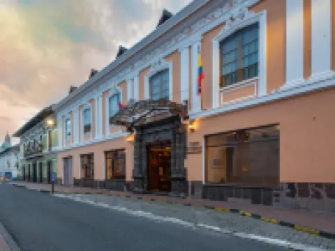 Hotel Patio Andaluz Hotels near Carondelet Palace