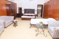 Hotel Royal One Hotel a Multan