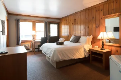 Comme Chez Soi Restaurant & Auberge Hôtels à proximité de : Promenande de la gorge de la Magog