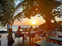 Horizon Beach Resort Koh Jum - Aamiainen