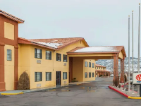 Quality Inn & Suites Grants - I-40 Hoteles en Grants