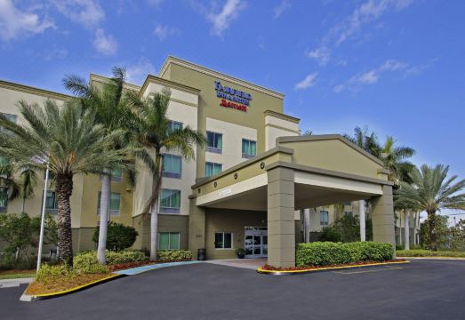 페어필드 인 & 스위트 포트로더데일 에어포트 & 크루즈 포트