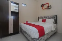 RedDoorz Syariah Near Politeknik Negeri Madiun